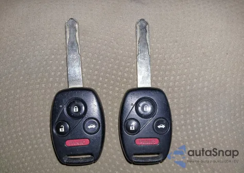 2008 Honda Accord 2.4 Ex z USA, uszkodzony, nr VIN 1HGCP267X8A117357